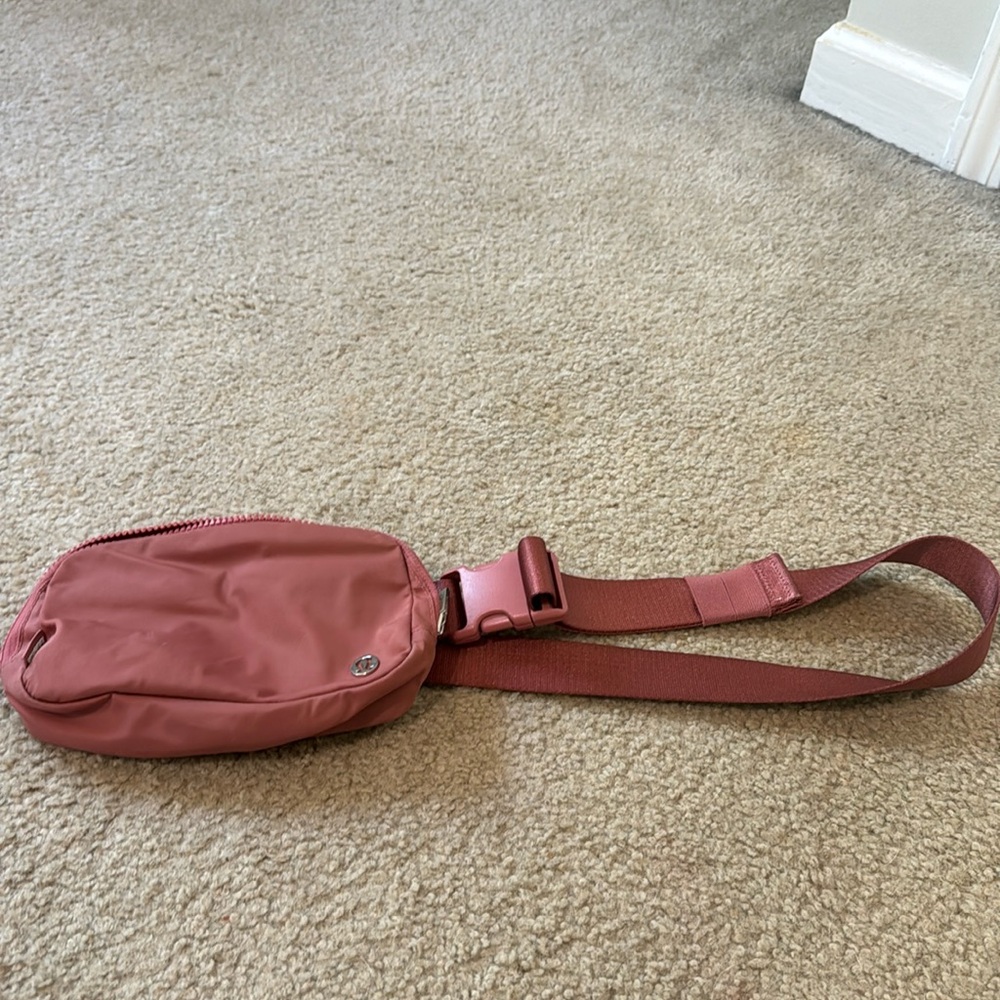 Lululemon Belt Bag- Dark Pink/Rose color
